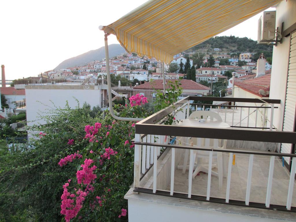 Hotel Nick House Plomari Zimmer foto