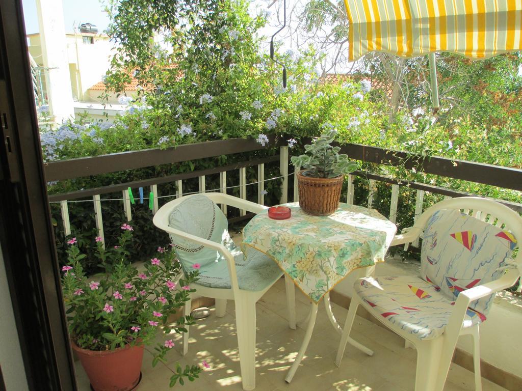Hotel Nick House Plomari Exterior foto