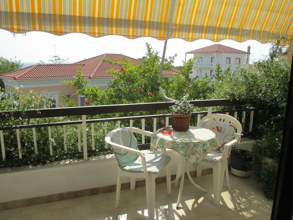 Hotel Nick House Plomari Exterior foto